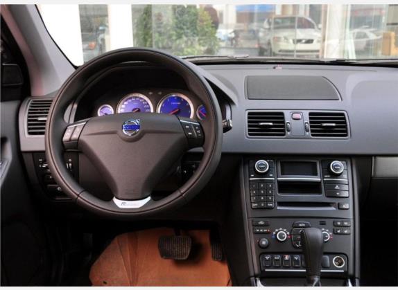 沃尔沃XC90 2010款 2.5T AWD运动版 中控类   驾驶位