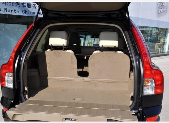 沃尔沃XC90 2010款 2.5T AWD 车厢座椅   后备厢