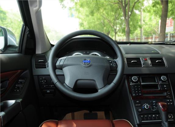 沃尔沃XC90 2011款 2.5T 北欧行政版 中控类   驾驶位