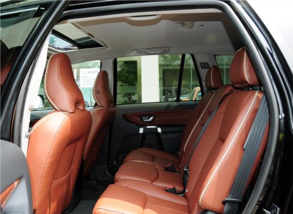 沃尔沃XC90 2011款 2.5T 北欧行政版 车厢座椅   后排空间