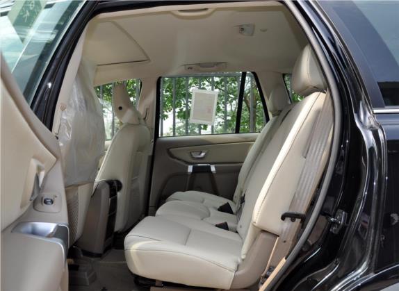 沃尔沃XC90 2011款 2.5T 北欧豪华版 车厢座椅   后排空间