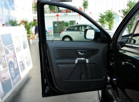 沃尔沃XC90 2011款 2.5T AWD 车厢座椅   前门板