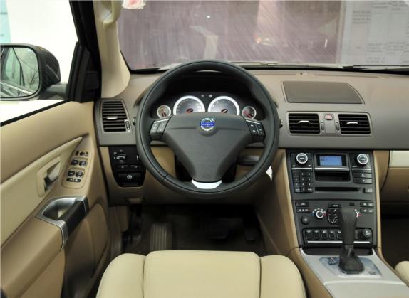 沃尔沃XC90 2012款 改款 2.5T 豪华版 中控类   驾驶位