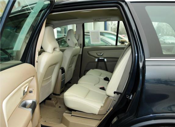 沃尔沃XC90 2012款 改款 2.5T 豪华版 车厢座椅   后排空间