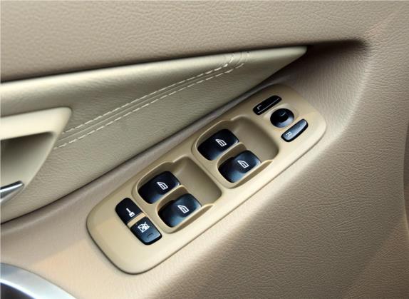 沃尔沃XC90 2012款 改款 2.5T 行政版 车厢座椅   门窗控制