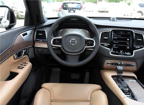 沃尔沃XC90 2015款 T6 限量版 中控类   驾驶位