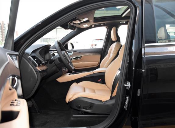 沃尔沃XC90 2015款 T6 限量版 车厢座椅   前排空间
