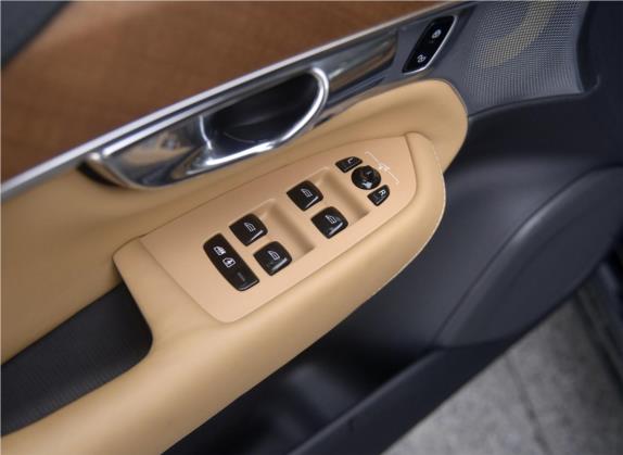 沃尔沃XC90 2015款 T6 智尊版 7座 车厢座椅   门窗控制