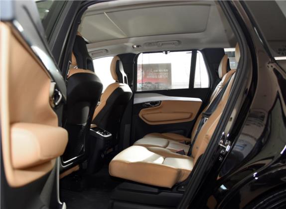 沃尔沃XC90 2016款 T5 智逸版 5座 车厢座椅   后排空间