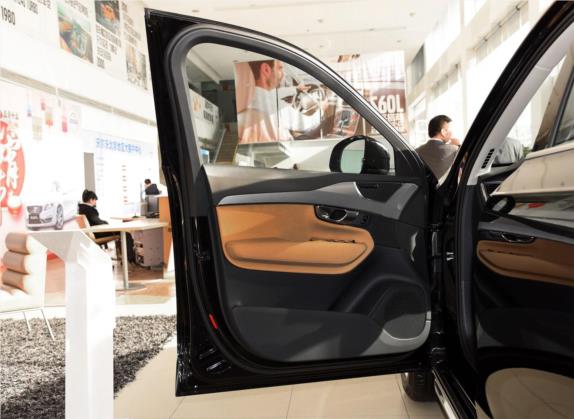 沃尔沃XC90 2016款 T5 智逸版 5座 车厢座椅   前门板