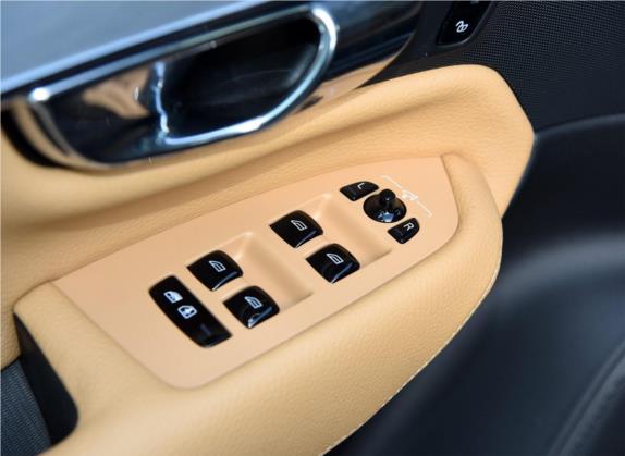 沃尔沃XC90 2017款 T5 智逸版 5座 车厢座椅   门窗控制