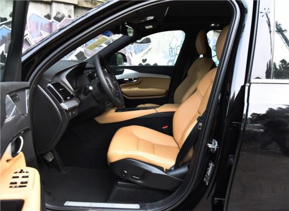 沃尔沃XC90 2018款 T5 智逸版 5座 车厢座椅   前排空间