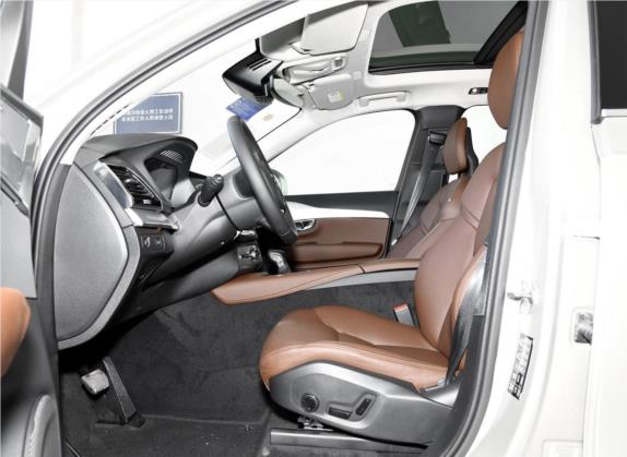 沃尔沃XC90 2018款 T5 智逸版 7座 车厢座椅   前排空间