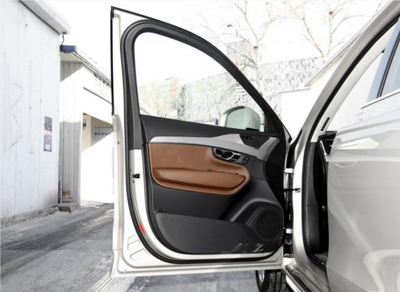 沃尔沃XC90 2018款 T5 智逸版 7座 车厢座椅   前门板