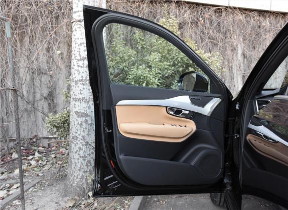 沃尔沃XC90 2018款 T6 智逸版 7座 车厢座椅   前门板