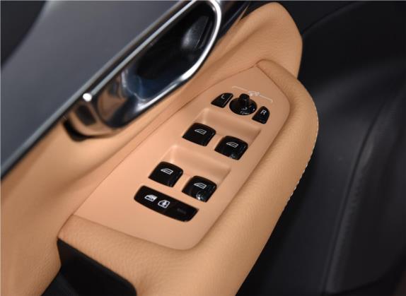 沃尔沃XC90 2019款 T5 智逸版 5座 国V 车厢座椅   门窗控制