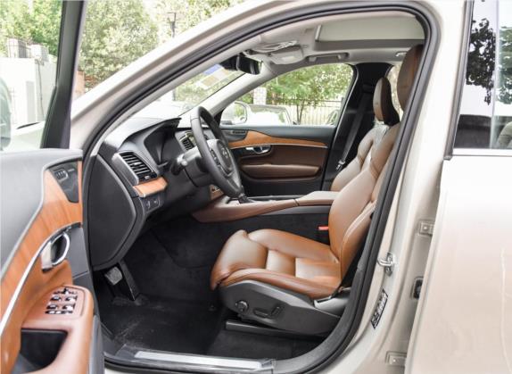 沃尔沃XC90 2019款 T6 智雅版 7座 国V 车厢座椅   前排空间
