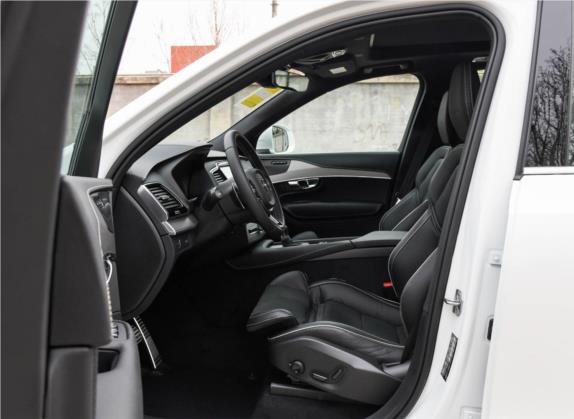 沃尔沃XC90 2019款 T6 运动版 7座 国V 车厢座椅   前排空间