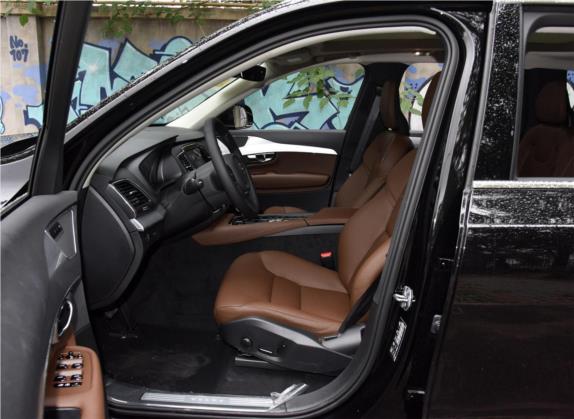 沃尔沃XC90 2019款 T5 智逸版 5座 国VI 车厢座椅   前排空间