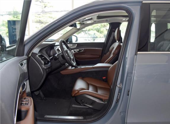 沃尔沃XC90 2020款 改款 T6 智雅豪华版 7座 车厢座椅   前排空间
