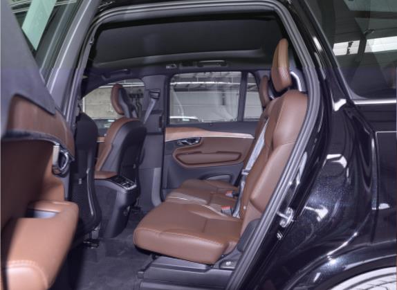 沃尔沃XC90 2021款 B6 智逸豪华版 7座 车厢座椅   后排空间