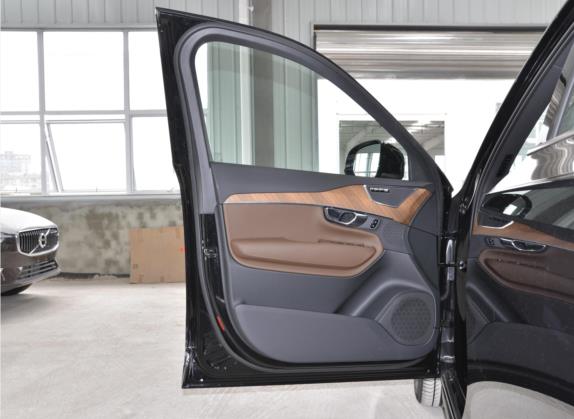 沃尔沃XC90 2021款 B6 智逸豪华版 7座 车厢座椅   前门板