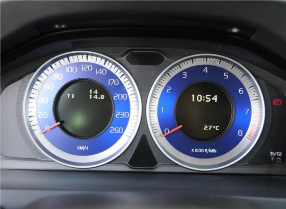 沃尔沃V60 2012款 T6 AWD 运动版 中控类   仪表盘