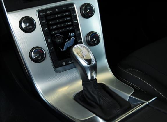 沃尔沃V60 2012款 T6 AWD 个性运动版 中控类   挡把