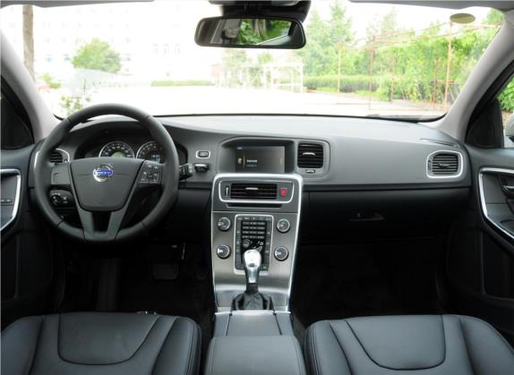 沃尔沃V60 2013款 T5 舒适版 中控类   中控全图
