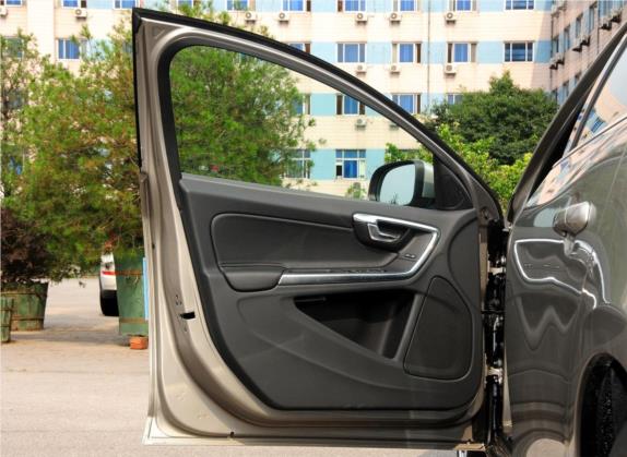 沃尔沃V60 2013款 T5 舒适版 车厢座椅   前门板