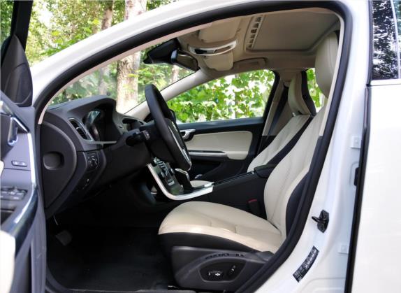 沃尔沃V60 2013款 T5 智雅版 车厢座椅   前排空间