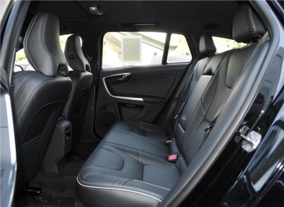 沃尔沃V60 2014款 T5 个性运动版 车厢座椅   后排空间