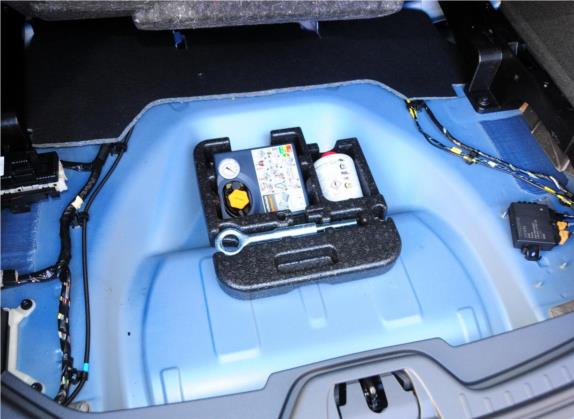 沃尔沃V60 2015款 T5 智逸个性运动版 其他细节类   备胎