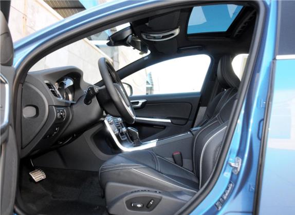 沃尔沃V60 2015款 T5 智逸个性运动版 车厢座椅   前排空间