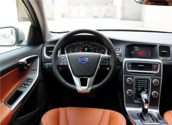 沃尔沃V60 2015款 T5 智雅版 中控类   驾驶位