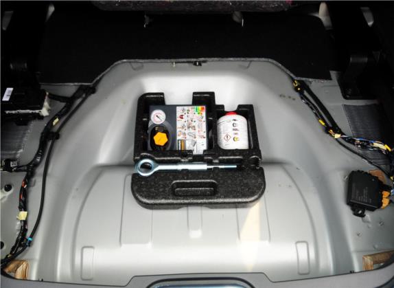 沃尔沃V60 2015款 T5 智雅版 其他细节类   备胎