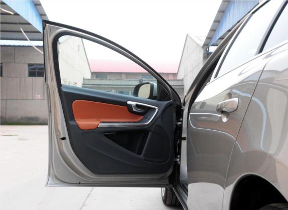 沃尔沃V60 2015款 T5 智雅版 车厢座椅   前门板
