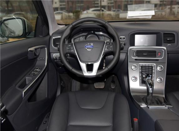 沃尔沃V60 2016款 T5 智逸版 中控类   驾驶位