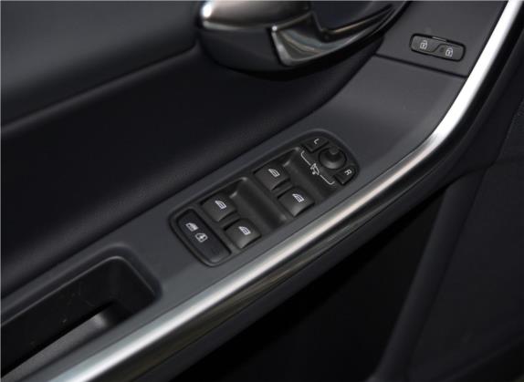 沃尔沃V60 2016款 T5 智逸版 车厢座椅   门窗控制