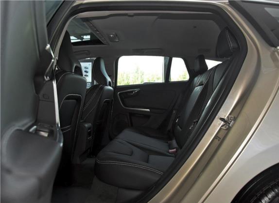 沃尔沃V60 2017款 T5 智雅版 国V 车厢座椅   后排空间