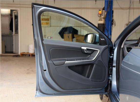 沃尔沃V60 2017款 T5 智尊版 国V 车厢座椅   前门板