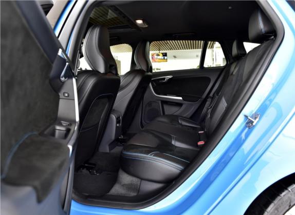 沃尔沃V60 2017款 2.0T Polestar 车厢座椅   后排空间