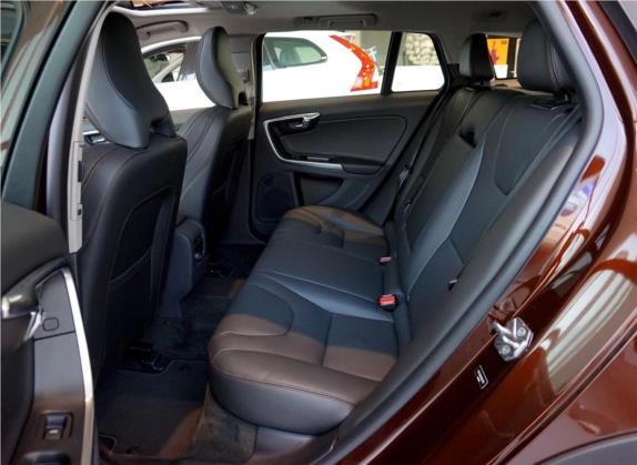 沃尔沃V60 2017款 Cross Country T5 AWD 国V 车厢座椅   后排空间