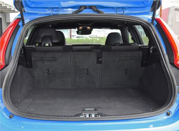 沃尔沃V60 2018款 2.0T Polestar 国V 车厢座椅   后备厢