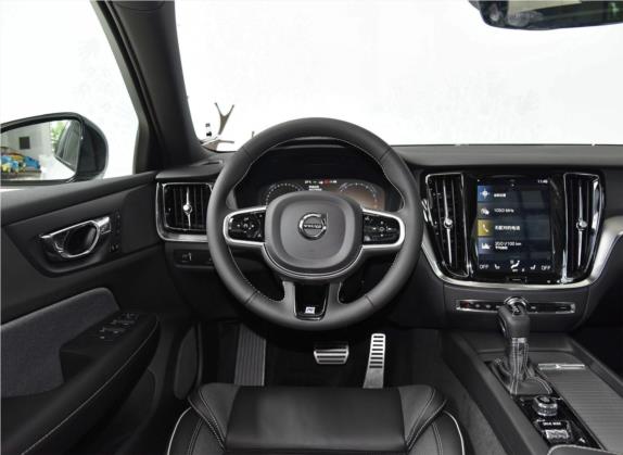 沃尔沃V60 2020款 T5 智远运动版 中控类   驾驶位