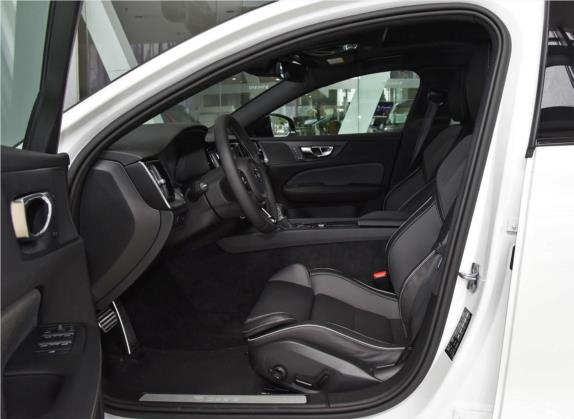 沃尔沃V60 2020款 T5 智远运动版 车厢座椅   前排空间