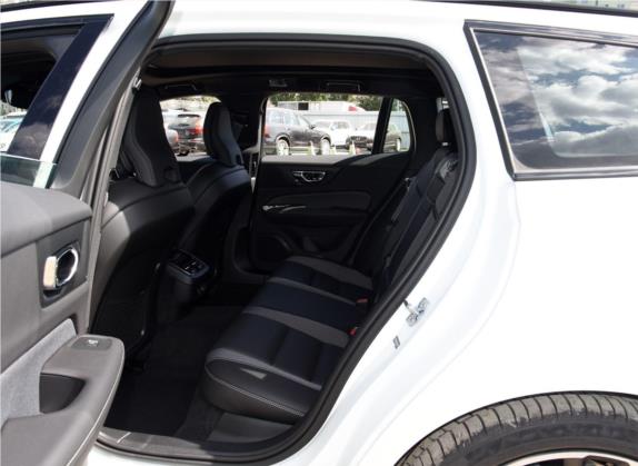 沃尔沃V60 2020款 T5 智雅运动版 车厢座椅   后排空间