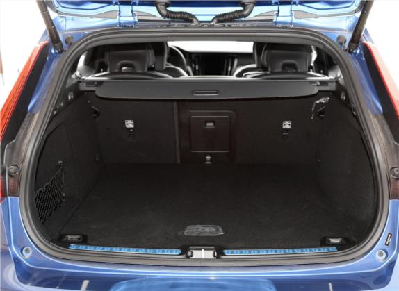 沃尔沃V60 2021款 B5 智远运动版 车厢座椅   后备厢
