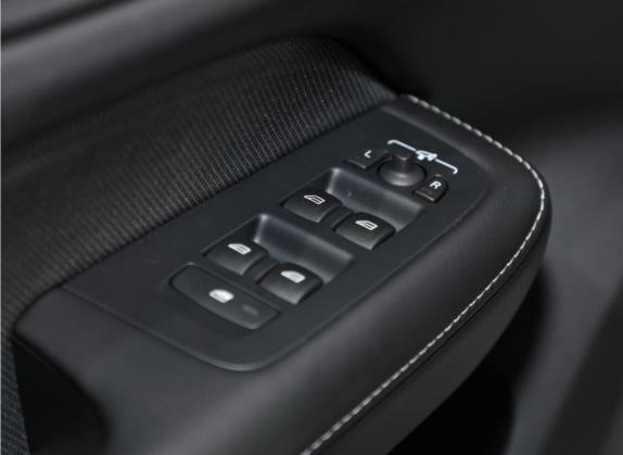 沃尔沃V60 2021款 B5 智雅运动版 车厢座椅   门窗控制