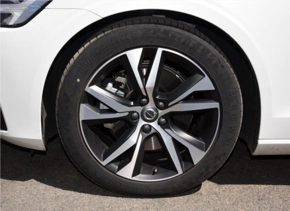 沃尔沃V60 2022款 B5 智远运动版 其他细节类   前轮